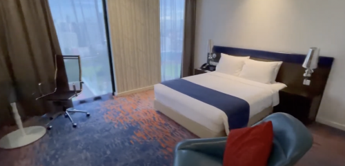 מלון הולידיי אין אקספרס בנגקוק
